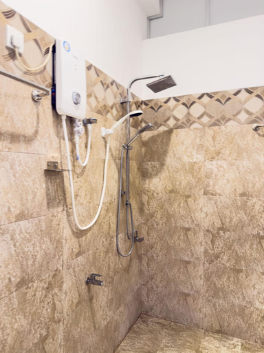 Bathroom 3, JAMI River Side Hotel & Yala Safari Place, Thissamaharama