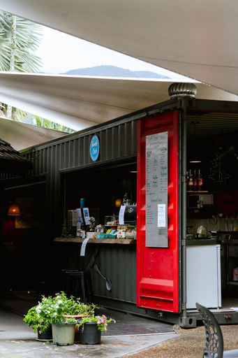 Food & Drinks 4, Tasman Holiday Parks-Cairns Cool Waters, Cairns