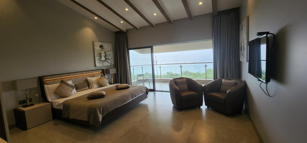 Shared lounge/TV area 2, Elsewhere Villa by Hill Staytion, Satara