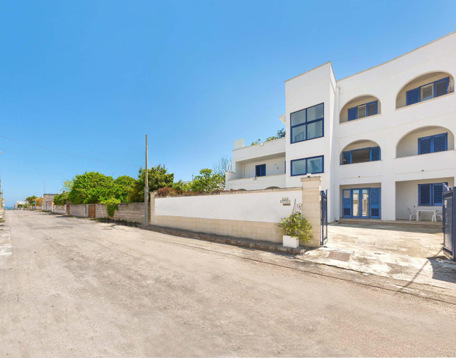 Others 4, Case Vacanza Petrachi by BarbarHouse, Lecce