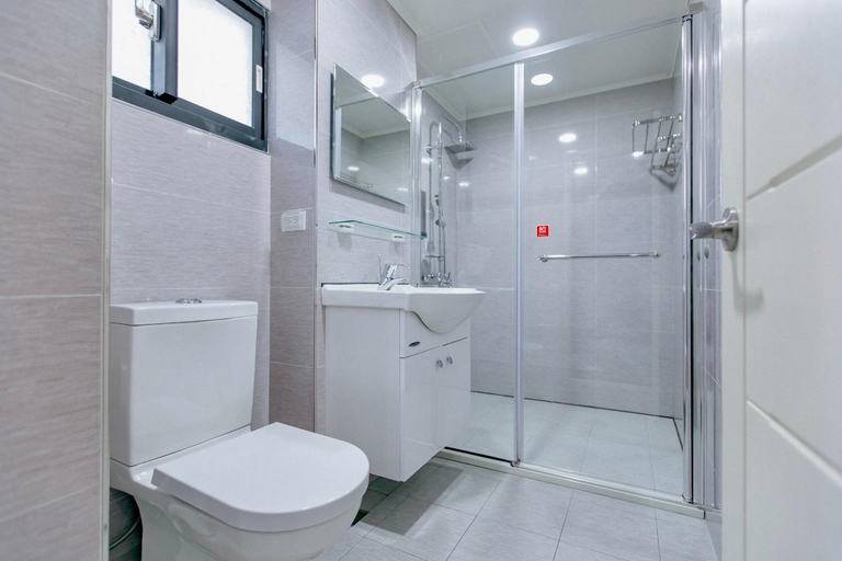 Bathroom 3, Huayu Homestay, Penghu