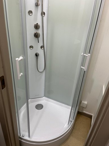 Bathroom, Pavillon Greve, Greve