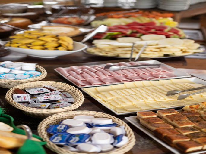 Food & Drinks 5, Lonier Villa Inn Economic, Angra dos Reis
