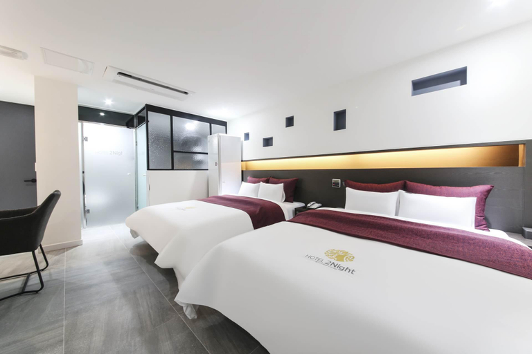 Bedroom 4, Two Nights Business Hotel, Jeonju