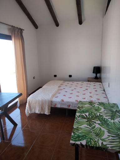 Bedroom 2, El sueno - Le reve, Las Palmas