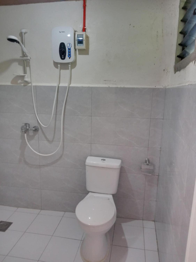Bathroom 5, Walkerz Inn, Panglao