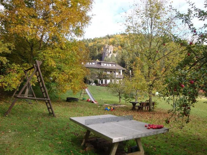 Others 5, Cafe-Pension Krems, Bayreuth