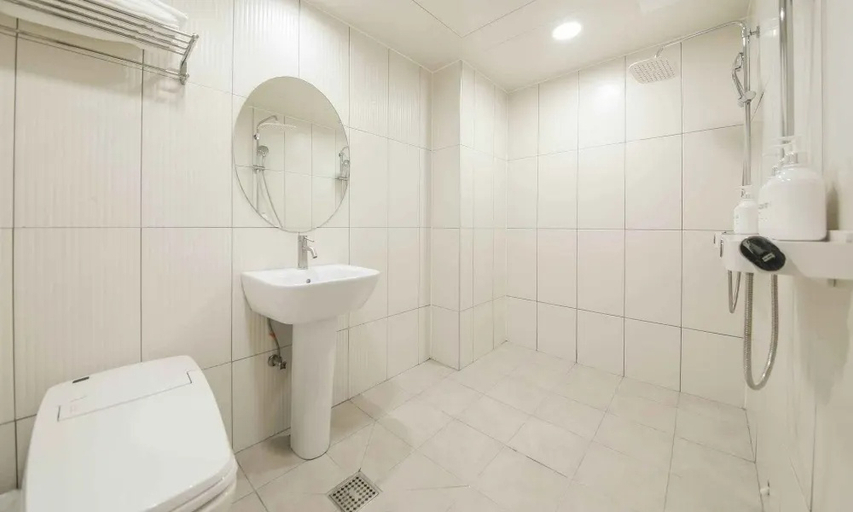 Bathroom 5, Hey Jecheon Hotel, Jecheon