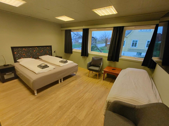 Bedroom 1, Gjøa Motell, Kvinnherad