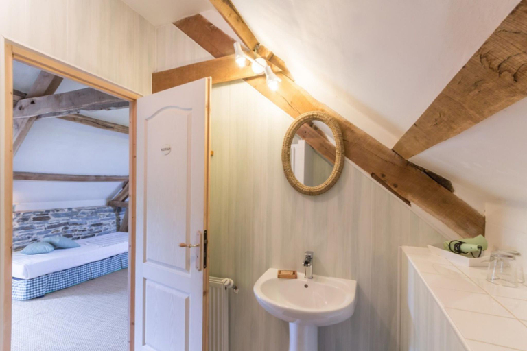 Bathroom 3, Au Domaine des Camelias, Morbihan