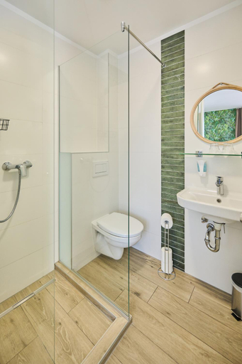Bathroom 2, ROOMS, Szombathely