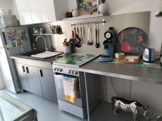 Others 5, studio tres calme pres de Vichy, Allier