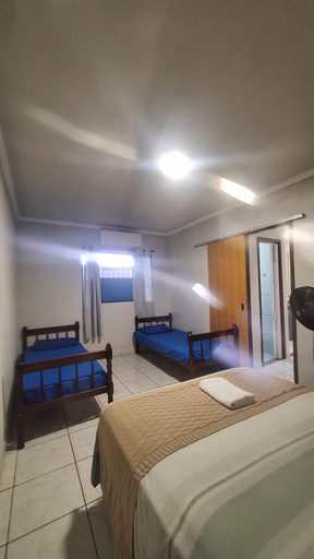 Bedroom 3, Hospedagem do BIRO, Angra dos Reis