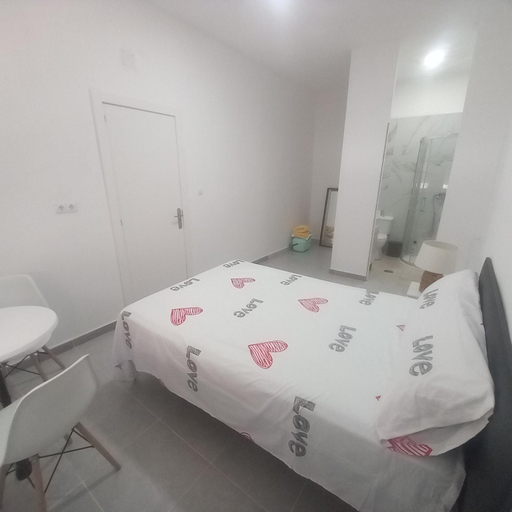 Others 2, Emma Lovely Room with private Bathroom, Alicante