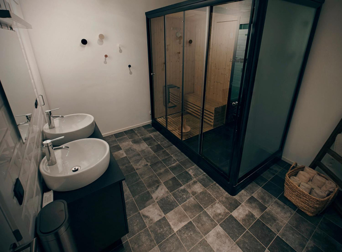 Bathroom, De Konik, Limburg