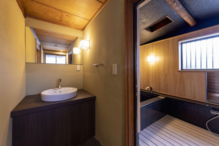 Bathroom 4, Ryokan Onomichi Nishiyama, Onomichi