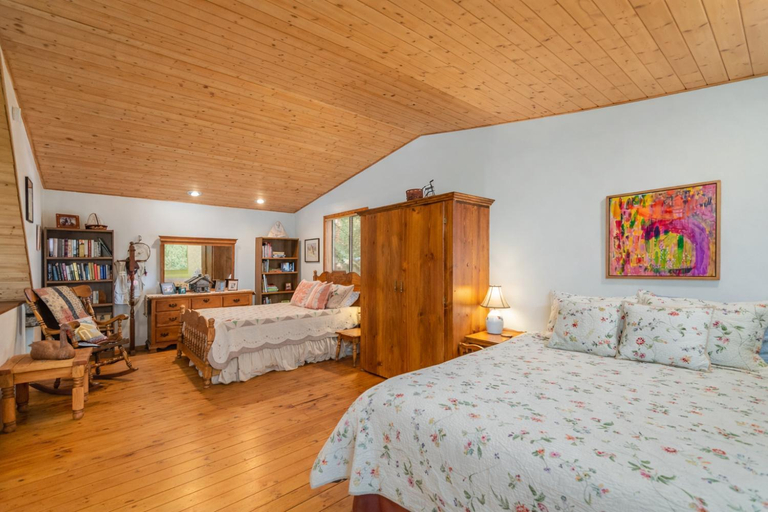 Bedroom 4, Jack's Cabin by NW Comfy Cabins, Chelan