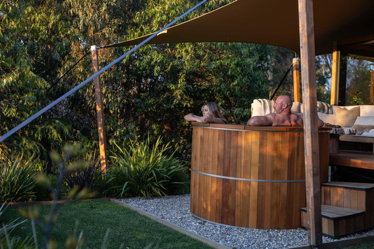 Hot tub, The Enchanted Retreat - Unforgettable Luxury Glamping, Hastings