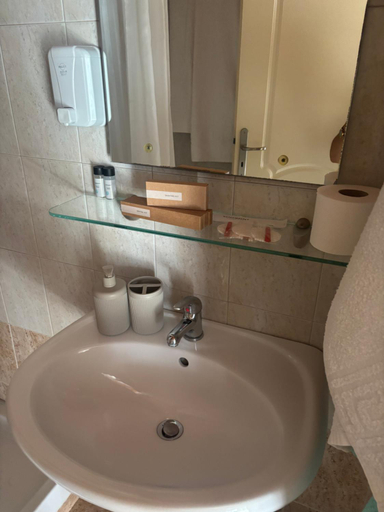 Bathroom 2, Apartments Barbie, Crete