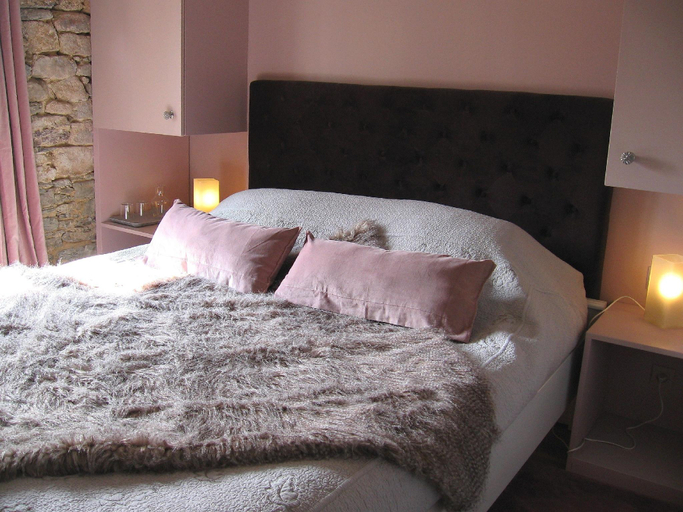 Bedroom 2, Au Domaine des Camelias, Morbihan