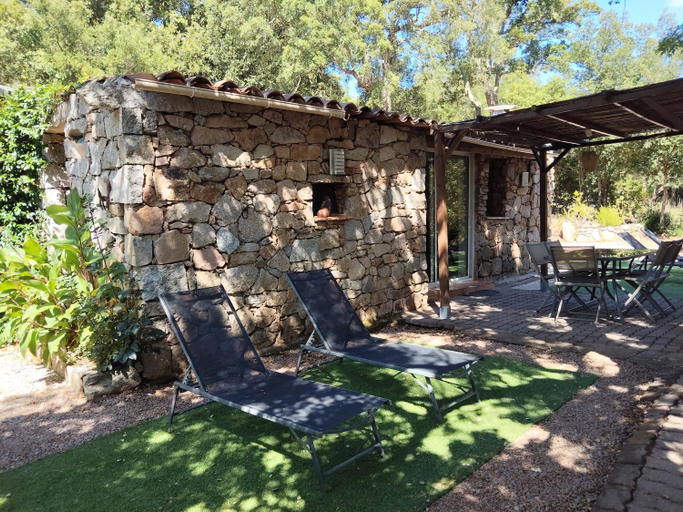 Others 5, Chalet Conca, Corse-du-Sud