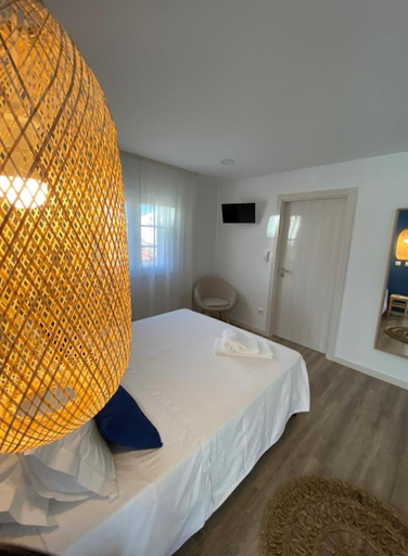 Bedroom 2, Casa dos Rosas, Gavião