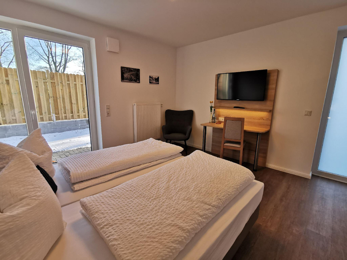 Bedroom 3, Hotel zur Erholung, Stade