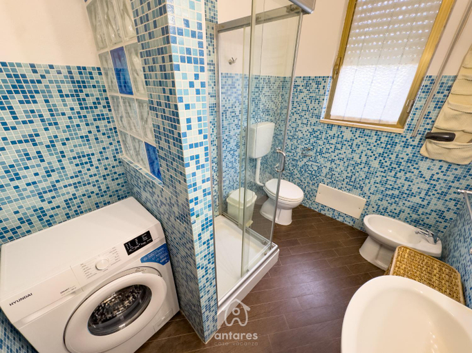 Bathroom 3, Casa Nina, Cagliari