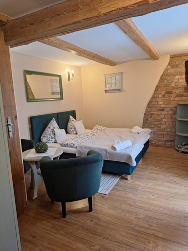 Bedroom 2, Apartamenty i Pokoje Aneta, Jelenia Góra