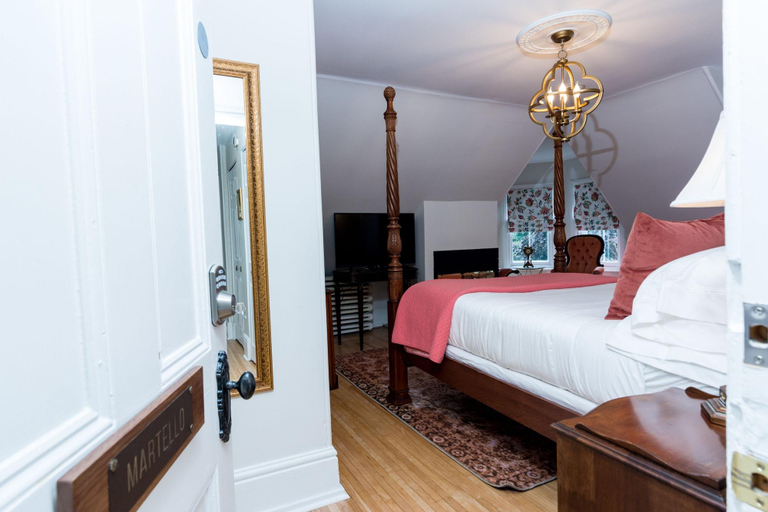 Bedroom 3, The Secret Garden B B Inn, Frontenac