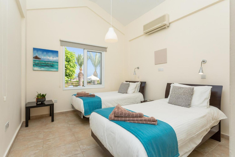 Bedroom 2, Villa Amorosa
