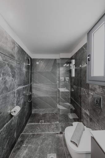 Bathroom 5, Palacio Del Sol Luxury Apartments, Peloponnese