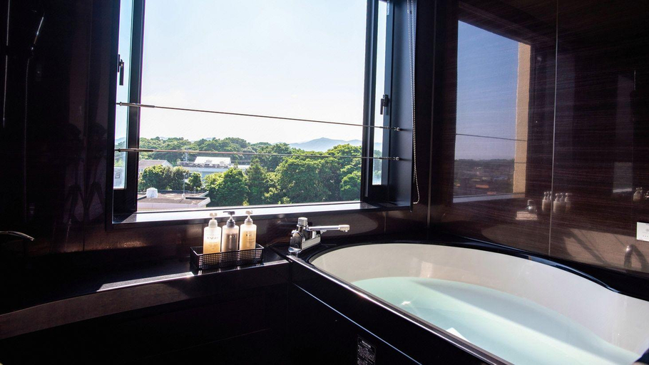 Bathroom 4, Ise-Shima Ohtaya , Toba