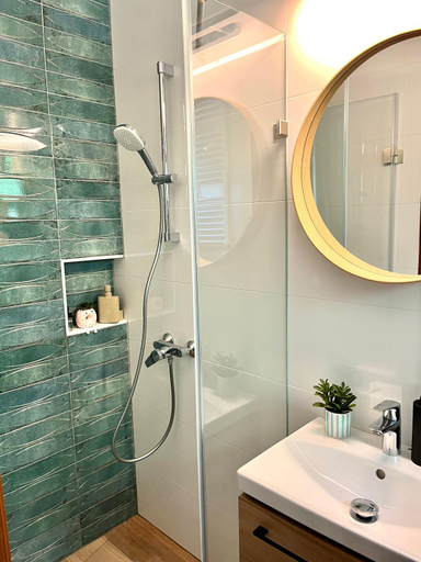 Bathroom 3, Vicze Apartmanhaz, Siófok