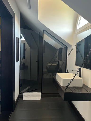Bathroom 3, Casa Bolta Rece, Sighetu Marmatiei