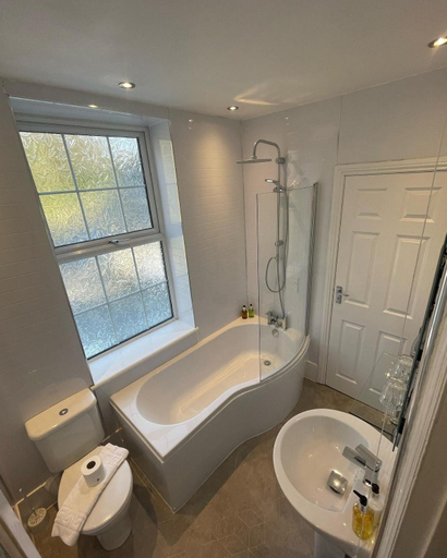 Bathroom 3, Arundel House, North Yorkshire