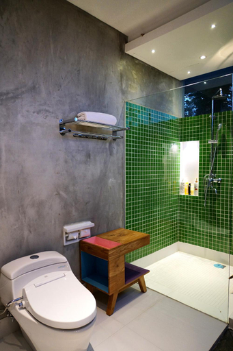 Bathroom 4, deLodtunduh Villa, Gianyar