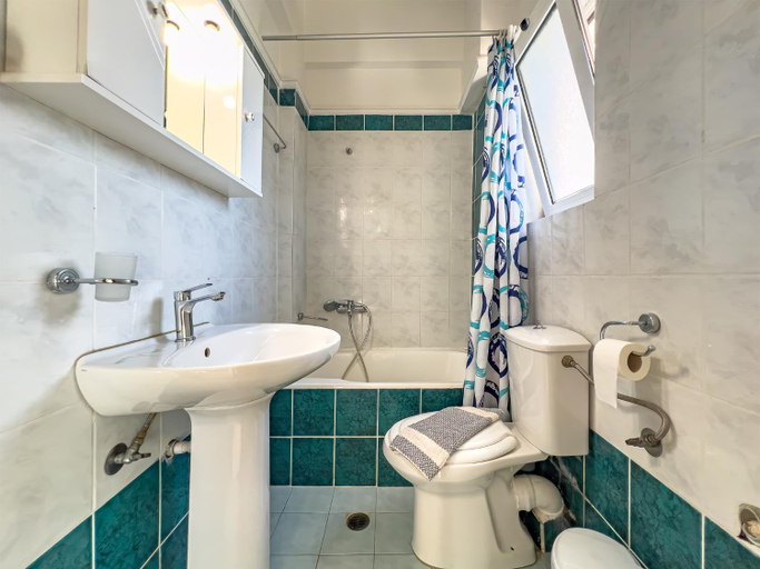 Bathroom 2, Panoramio Paleochora Apartments, Crete
