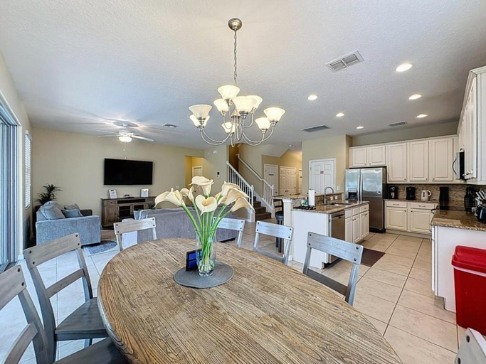 Others 3, Veranda Home, 8br, 6 en-suites, Lake View,POOL SPA villa, Osceola