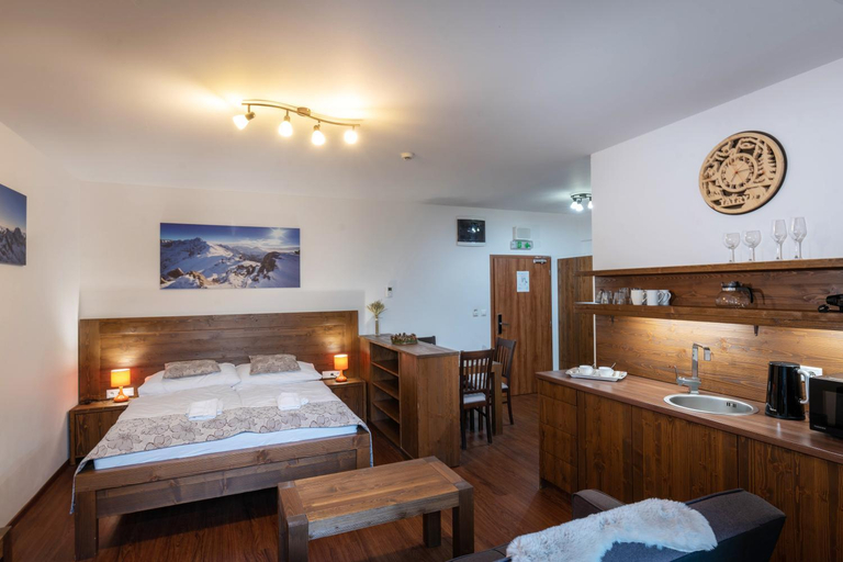 Bedroom, TATRYSTAY Private Apartments Hrebienok, Poprad