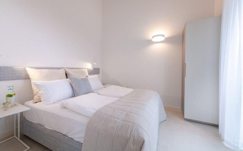 Bedroom 5, Pareus Beach Resort, Venezia
