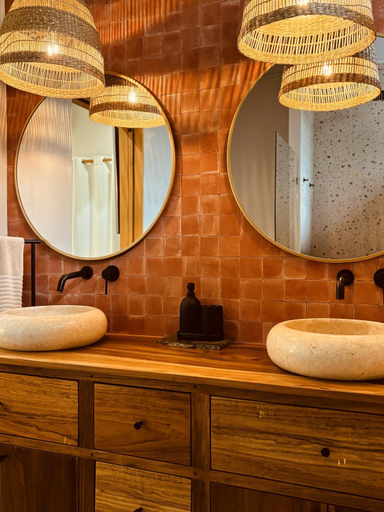 Bathroom 3, Hotel Daleese, Osa
