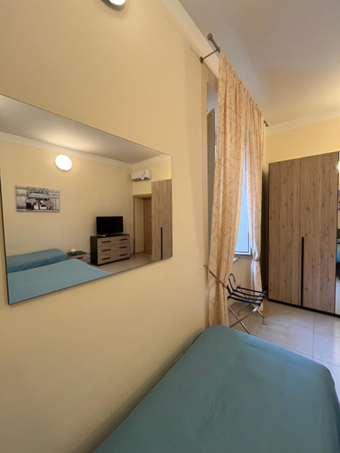 Bedroom 2, IN CENTRO Rooms and Apartments, Frosinone