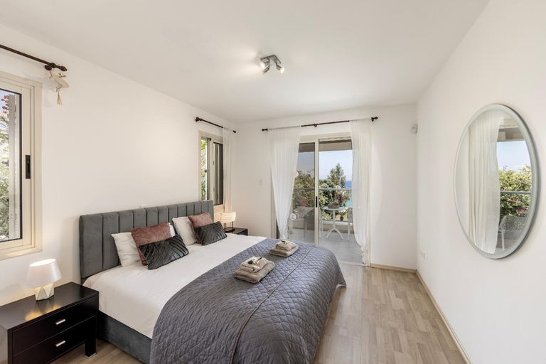 Others 3, Villa Adalia