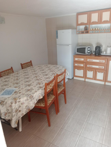 Others 5, Casa din Deal Isverna Mehedinti, Isverna
