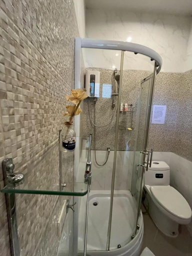 Bathroom 2, Project 17 B&B, Hua Hin