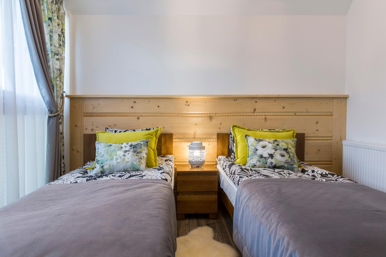 Bedroom 2, Polana Szymoszkowa Ski Resort, Tatra