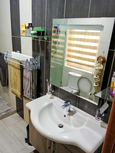 Bathroom 2, Cosy Home by the Sea