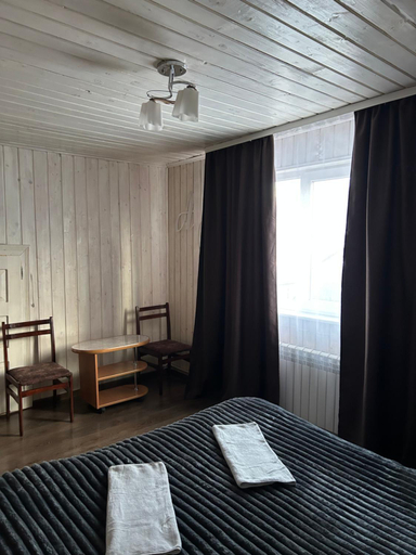 Bedroom 2, Роздоріжжя, Iaremchans'ka