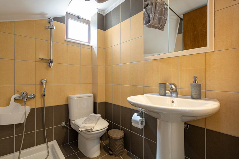 Bathroom 4, Villa Mari Chania, with private ecologic pool and amazing view!, Crete